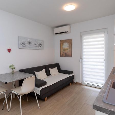 Apartments Lidija Matosevic Porec Exterior photo