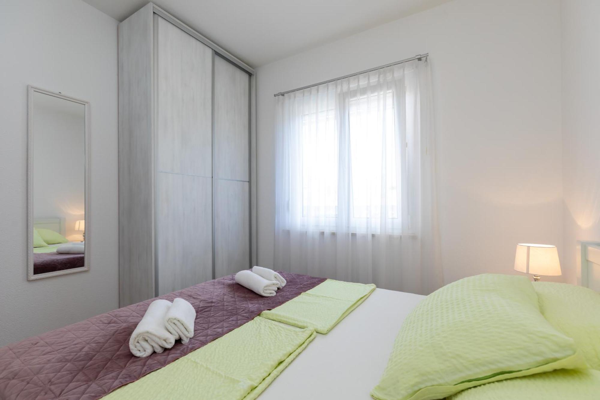 Apartments Lidija Matosevic Porec Exterior photo