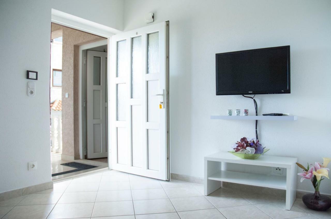 Apartments Lidija Matosevic Porec Exterior photo
